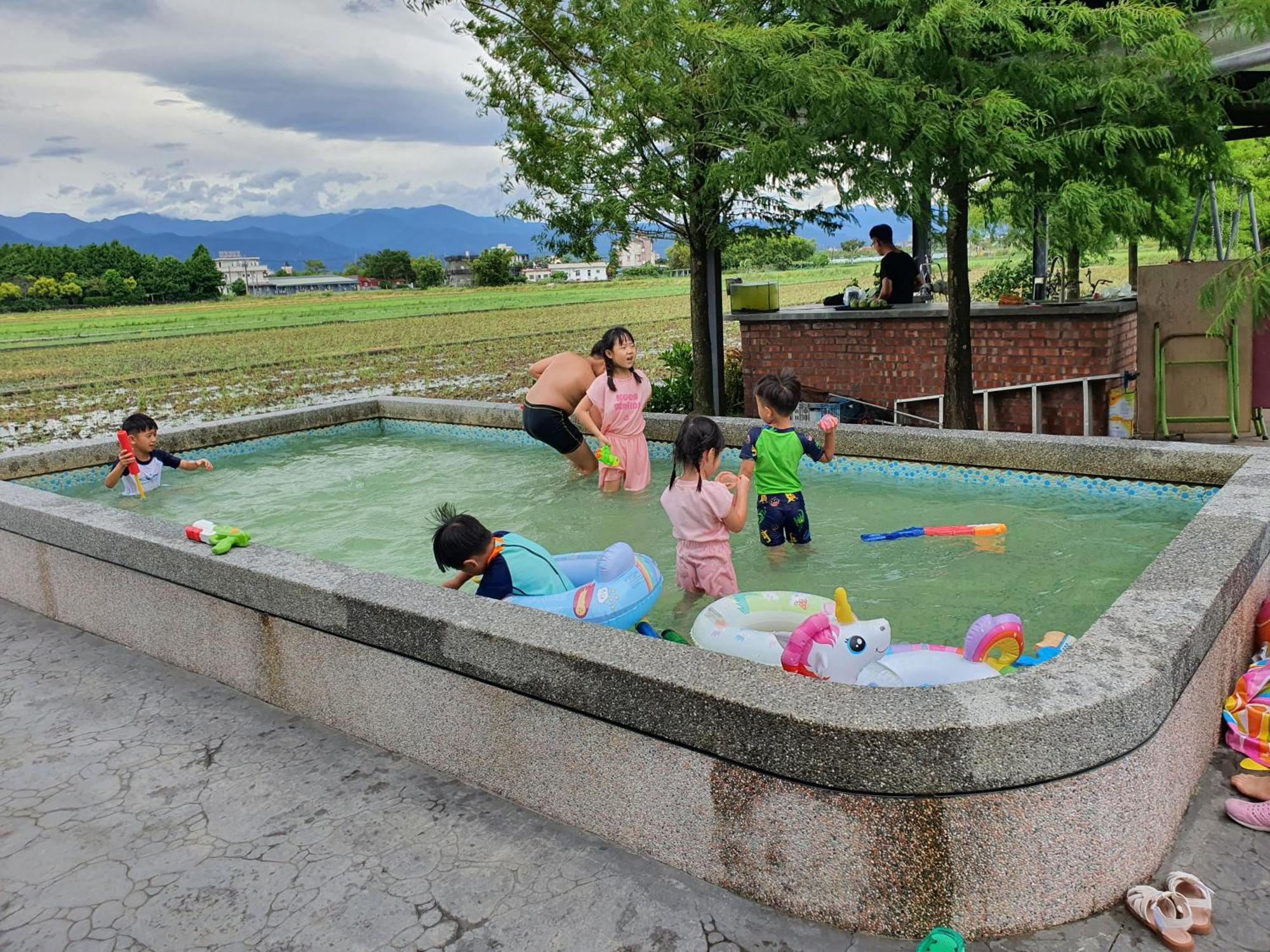 Michelin Castle - Yilan Homestay 五結郷 エクステリア 写真