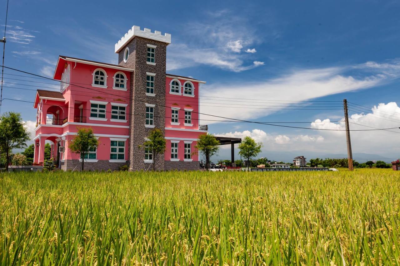 Michelin Castle - Yilan Homestay 五結郷 エクステリア 写真